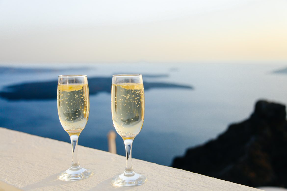 Todo champagne é espumante?