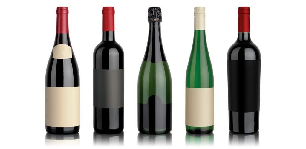 Os diferentes formatos das garrafas de vinho